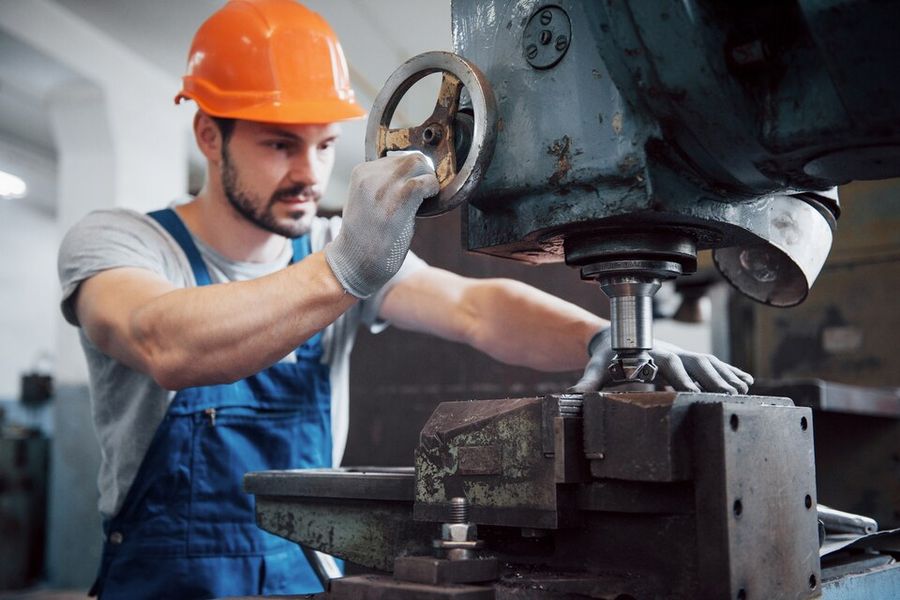 İş Makinası Operatörü Belgesi