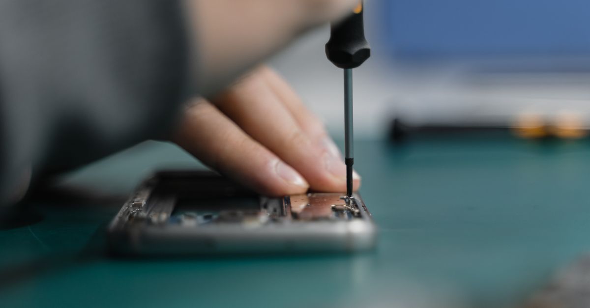 Cep Telefonu Tamirciliği Ustalık Belgesi Nasıl Alınır? 5 akıllı telefon, aletler, araçlar içeren Ücretsiz stok fotoğraf
